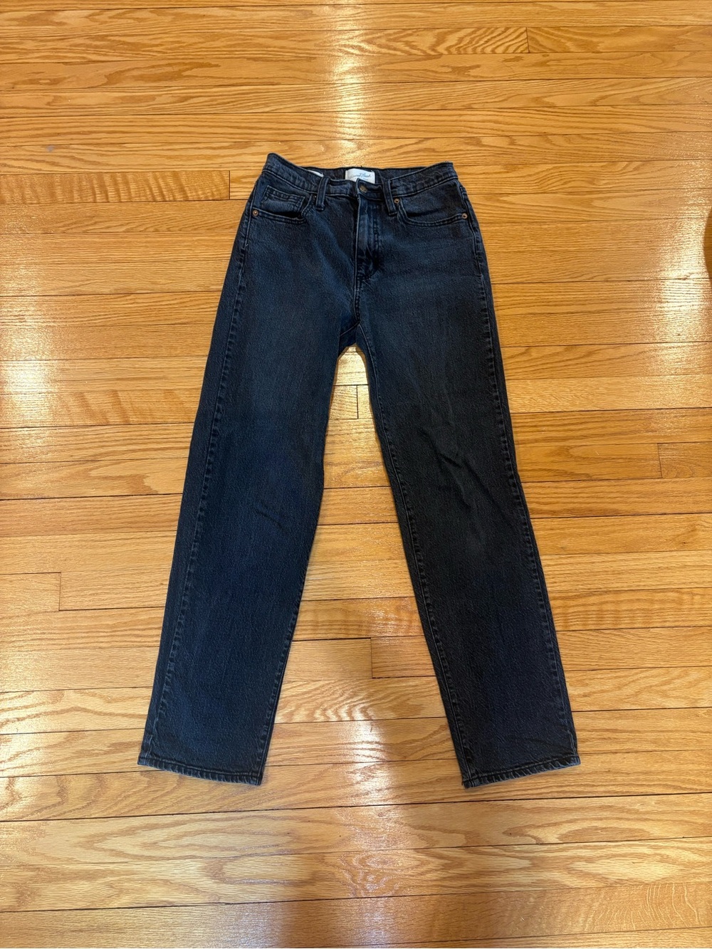 Universal Thread Womens Dark Black Straight Jeans